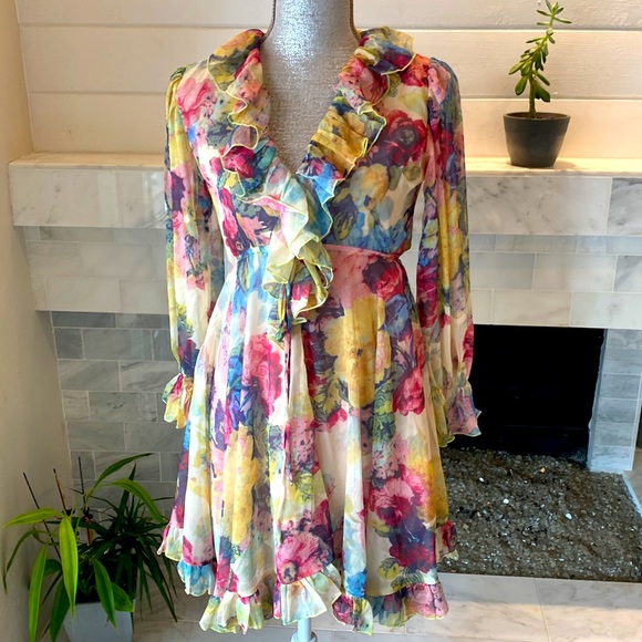 Few Moda Charla Ruffled Floral Watercolor Dress Size Medium - Picture 7 of 16